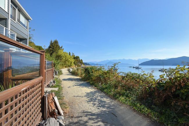508 Marine Drive, Townhouse with 2 bedrooms, 2 bathrooms and 2 parking in Gibsons BC | Image 24