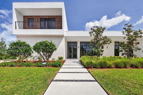 16709 Botaniko Dr N, Weston, FL, 33326-1071 | Card Image