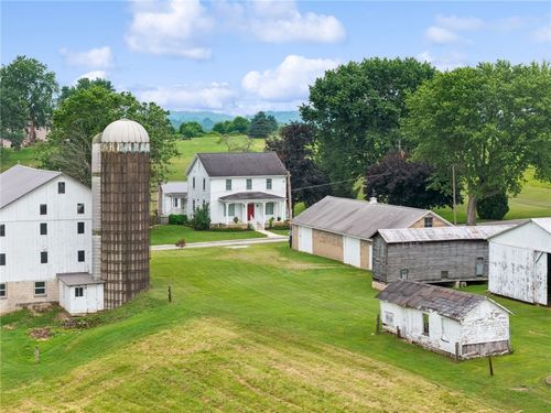 111 Baker, Mt Pleasant Twp, PA, 15666 | Card Image