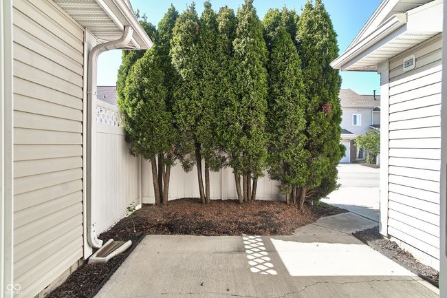 13499 Molique Blvd, Townhouse with 2 bedrooms, 3 bathrooms and null parking in Fishers IN | Image 18