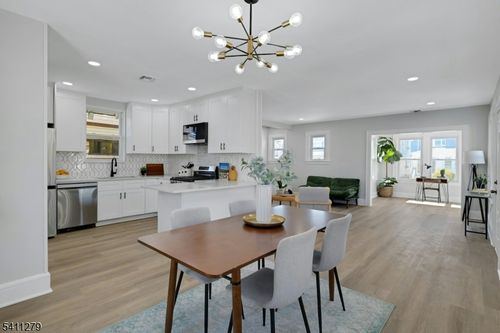 256 Ellery Ave, Newark, NJ, 07106-3518 | Card Image