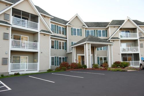 unit-304-16 James St, Milford, NH, 03055-8952 | Card Image