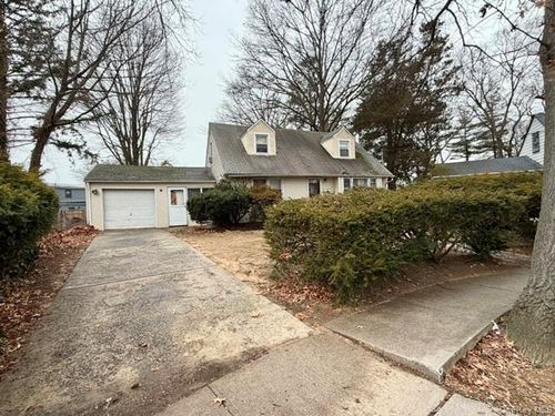 495 Rose Ave, W Hempstead, NY, 11552-4008 | Card Image