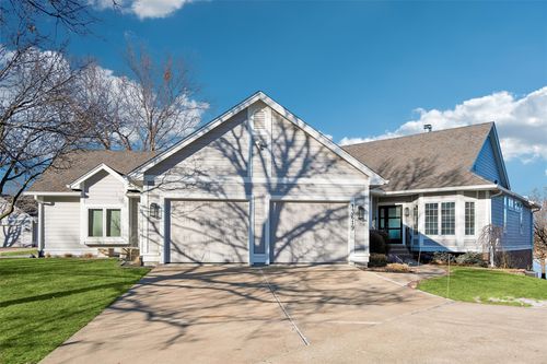 13619 Bay Hill Dr, Clive, IA, 50325-8565 | Card Image