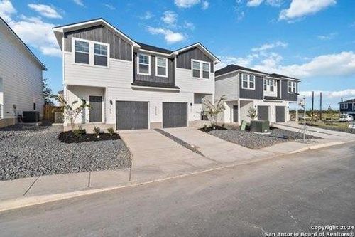 101-3921 Abbott Pass, St Hedwig, TX, 78152 | Card Image