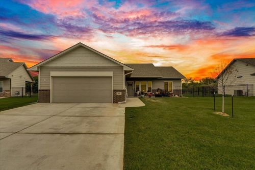 960 N Clover, Goddard, KS, 67052 | Card Image