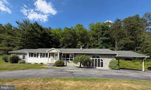 395 Runville Rd, BELLEFONTE, PA, 16823-4718 | Card Image