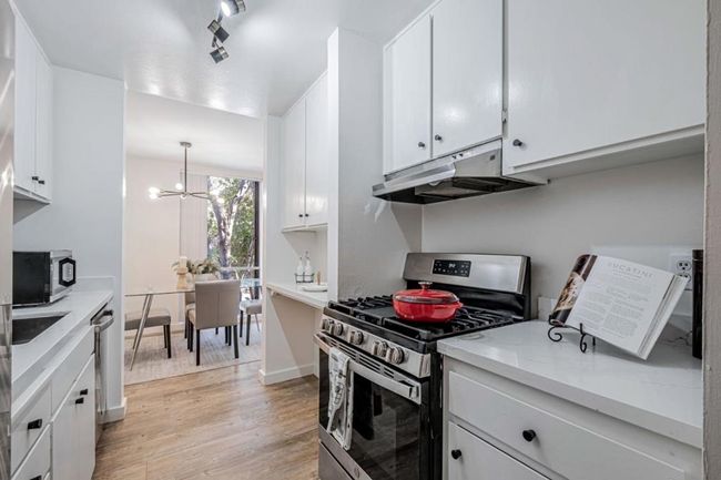 APT-301 - 2700 Le Conte Ave, Condo with 1 bedrooms, 1 bathrooms and 1 parking in Berkeley CA | Image 7