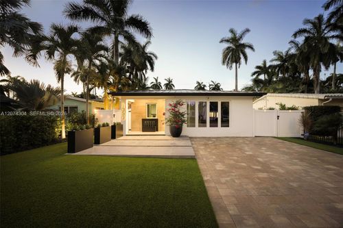 1353 Van Buren St, Hollywood, FL, 33019-1528 | Card Image