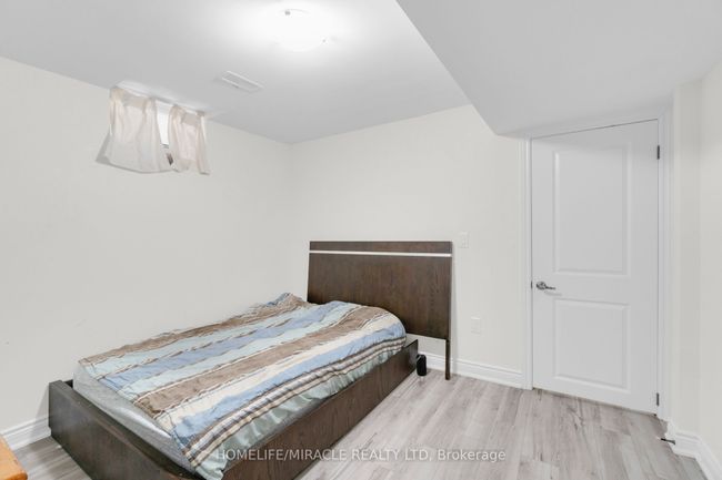49 Lavallee Cres, House other with 6 bedrooms, 5 bathrooms and 4 parking in Brampton ON | Image 36