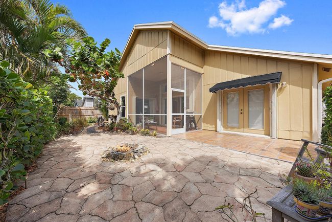 6238 Dania St, House other with 3 bedrooms, 2 bathrooms and null parking in Jupiter FL | Image 8
