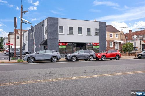 19 Franklin St, Bloomfield, NJ, 07003-5709 | Card Image