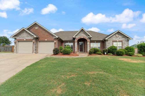 1310 Josita Cir, Conway, AR, 72034-5603 | Card Image