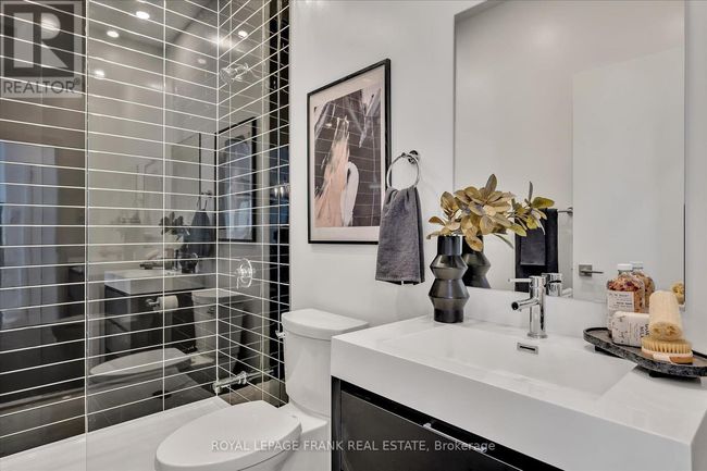 902 - 195 Hunter St E, Condo with 2 bedrooms, 2 bathrooms and 2 parking in Peterborough ON | Image 16