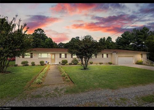 950 Totten Rd, Gibsonville, NC, 27249-8909 | Card Image