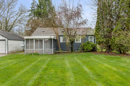5757 Arcola St, Garden City, MI, 48135-2912 | Card Image