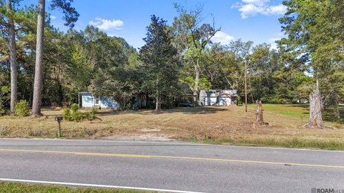 16011 Peairs Rd, Pride, LA, 70770-9762 | Card Image
