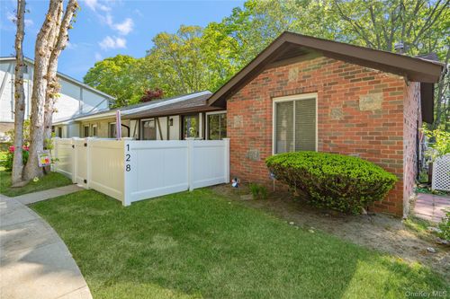 128 Birchwood Road, Brookhaven, NY, 11763 | Card Image