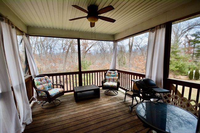Screened balcony off the dining area | Image 26