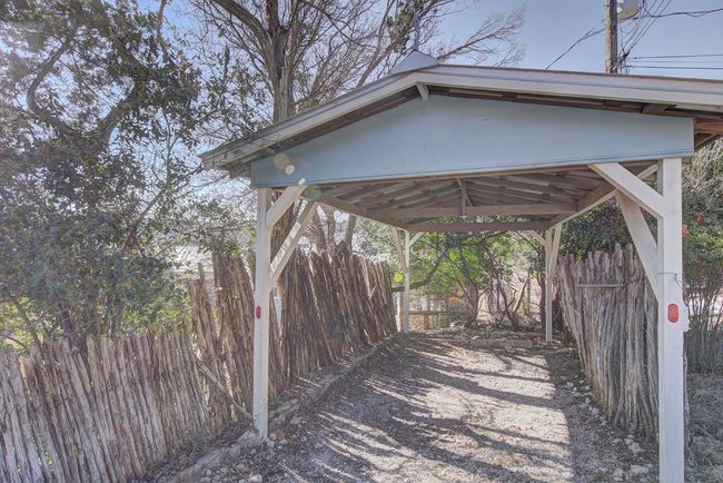205 Cedar Cliff Loop, Home with 3 bedrooms, 2 bathrooms and 1 parking in Hunt TX | Image 47