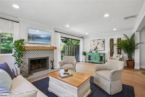 20 Seaview Dr N, Rolling Hills Estates, CA, 90274-5706 | Card Image