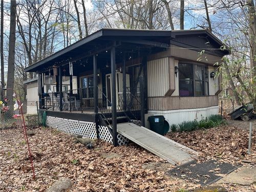 48290 Metz Rd, New Waterford, OH, 44445-9721 | Card Image