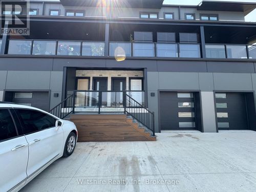 1105-361 Quarter Town Line, Tillsonburg, ON, N4G0K2 | Card Image