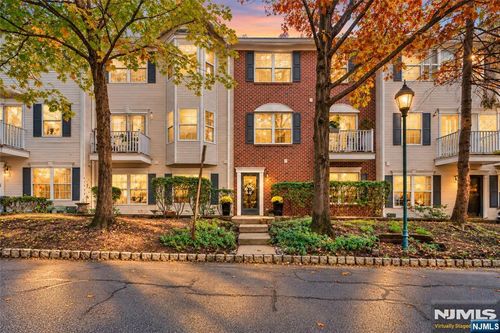 2089 Edward Ct, Mahwah, NJ, 07430-3808 | Card Image