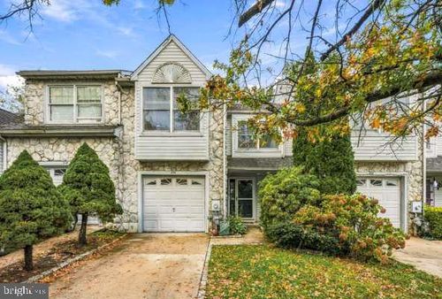 316 Lake Side Dr, SWEDESBORO, NJ, 08085-1586 | Card Image