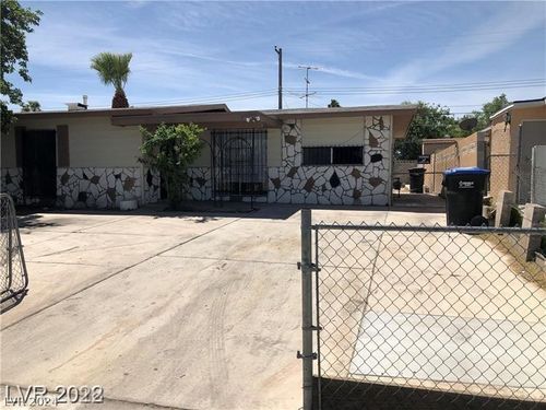 725 Miller Avenue, North Las Vegas, NV, 89030 | Card Image