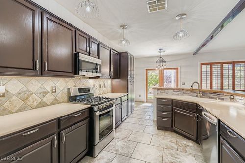 2424 Hydrus Ave, Henderson, NV, 89044-1523 | Card Image