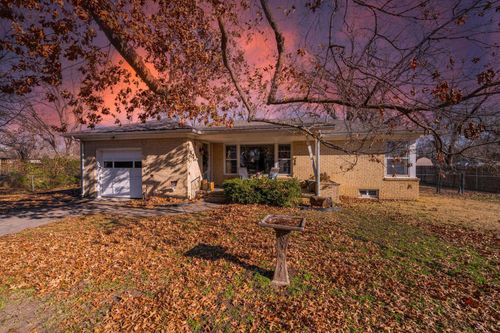 2930 N Athenian Ave, Wichita, KS, 67204-4718 | Card Image