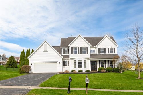 247 Branchbrook Dr, Henrietta, NY, 14467-9790 | Card Image