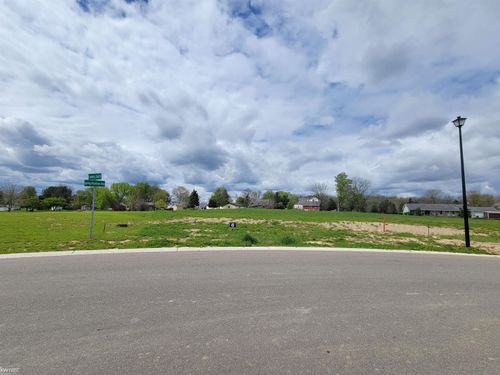 13247 Country Club Drive, Fenton Charter Township, MI, 48451 | Card Image