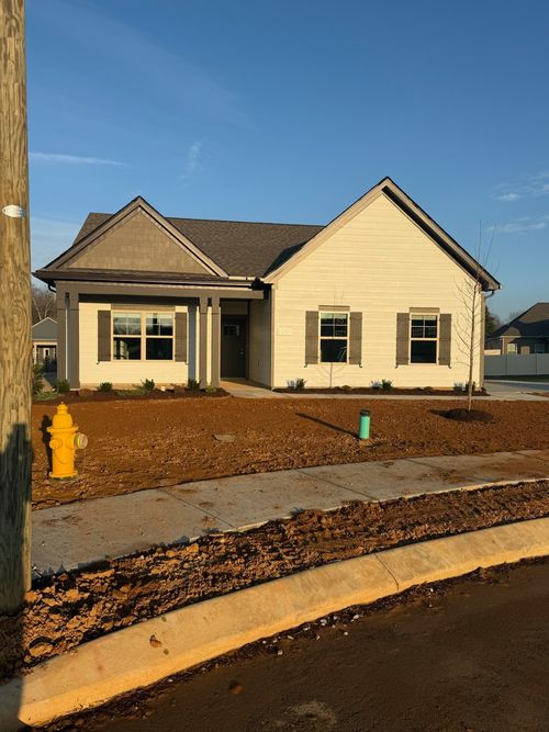 32 Brookside Court, Tullahoma, TN, 37388 | Card Image