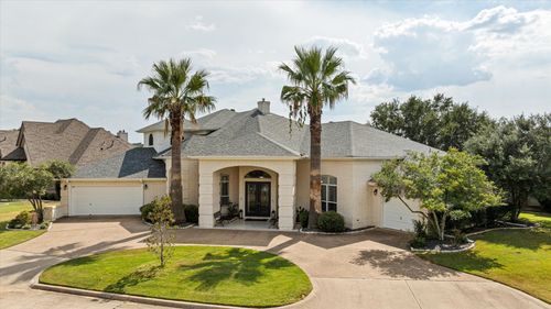 1117 Mallard Way, Granbury, TX, 76048-2674 | Card Image