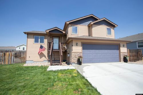 2110 Goosewing St, Bar Nunn, WY, 82601-7707 | Card Image
