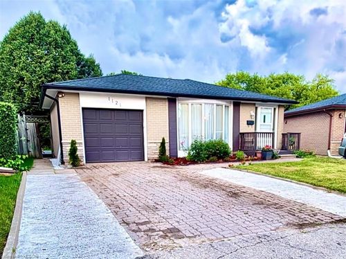 1121 Valentine Dr, Cambridge, ON, N3H2N9 | Card Image