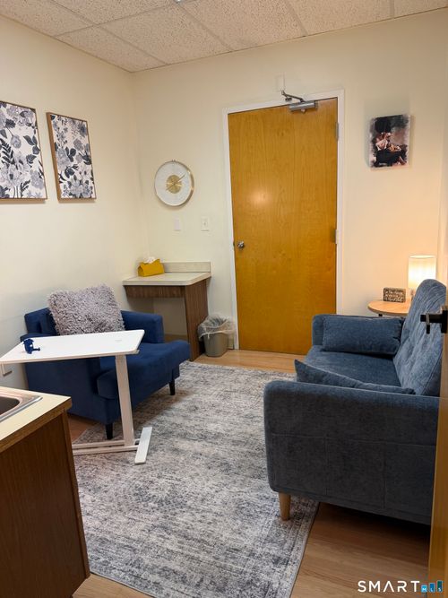 4-4699 Main Street, Bridgeport, CT, 06606 | Card Image
