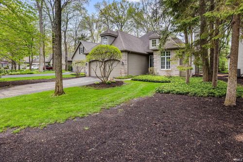1611 Rockwood Ln, Mishawaka, IN, 46545-4058 | Card Image