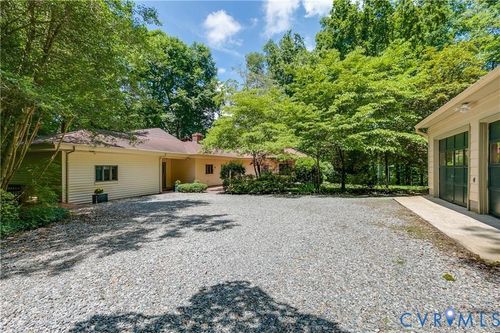 8499 Anderson Ct, Mechanicsville, VA, 23116-3102 | Card Image