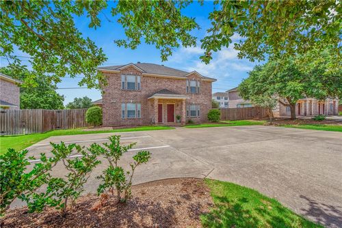 1107-1105 Gridiron Dr, College Station, TX, 77840-6219 | Card Image