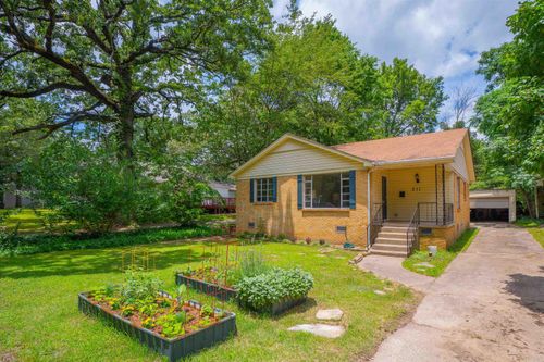 211 E G Ave, North Little Rock, AR, 72116-8211 | Card Image