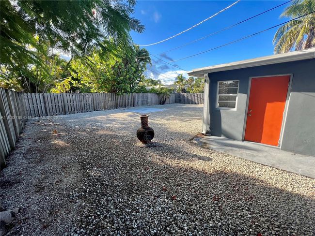 2207 - 2209 Ne 15th Ave, Home with 1 bedrooms, 1 bathrooms and null parking in Wilton Manors FL | Image 19