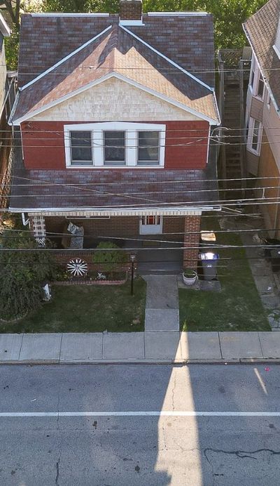 1213 Mc Neilly Ave, House other with 3 bedrooms, 1 bathrooms and 1 parking in Dormont PA | Image 2