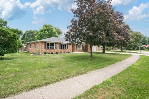 2940 Bagley Dr W, Kokomo, IN, 46902-3281 | Card Image