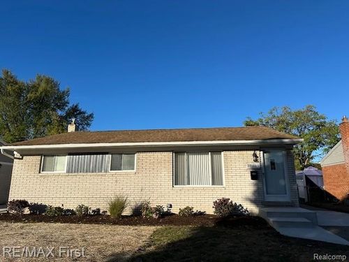 27869 Osmun St, Madison Heights, MI, 48071-3378 | Card Image