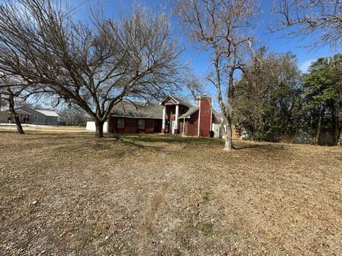 548 Spring River Dr, Martindale, TX, 78655-3831 | Card Image