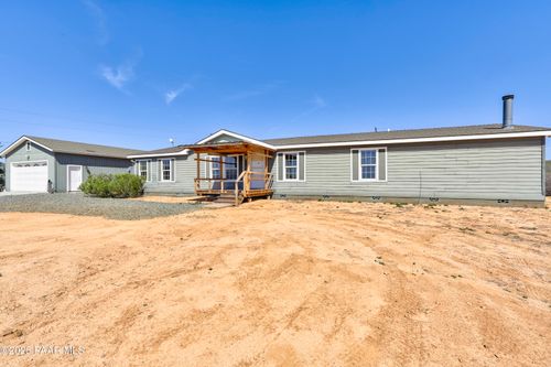 33 S Jay Bird Ln, Dewey-Humboldt, AZ, 86327-7398 | Card Image