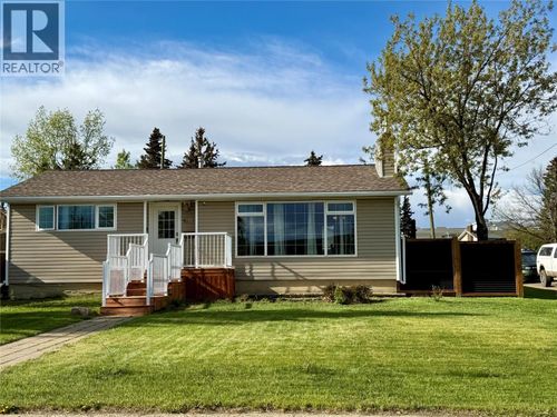 1300 93 Ave, Dawson Creek, BC, V1G1E4 | Card Image